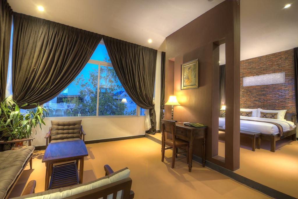 Prasats Boutique Hotel Phnom Pen Exterior foto
