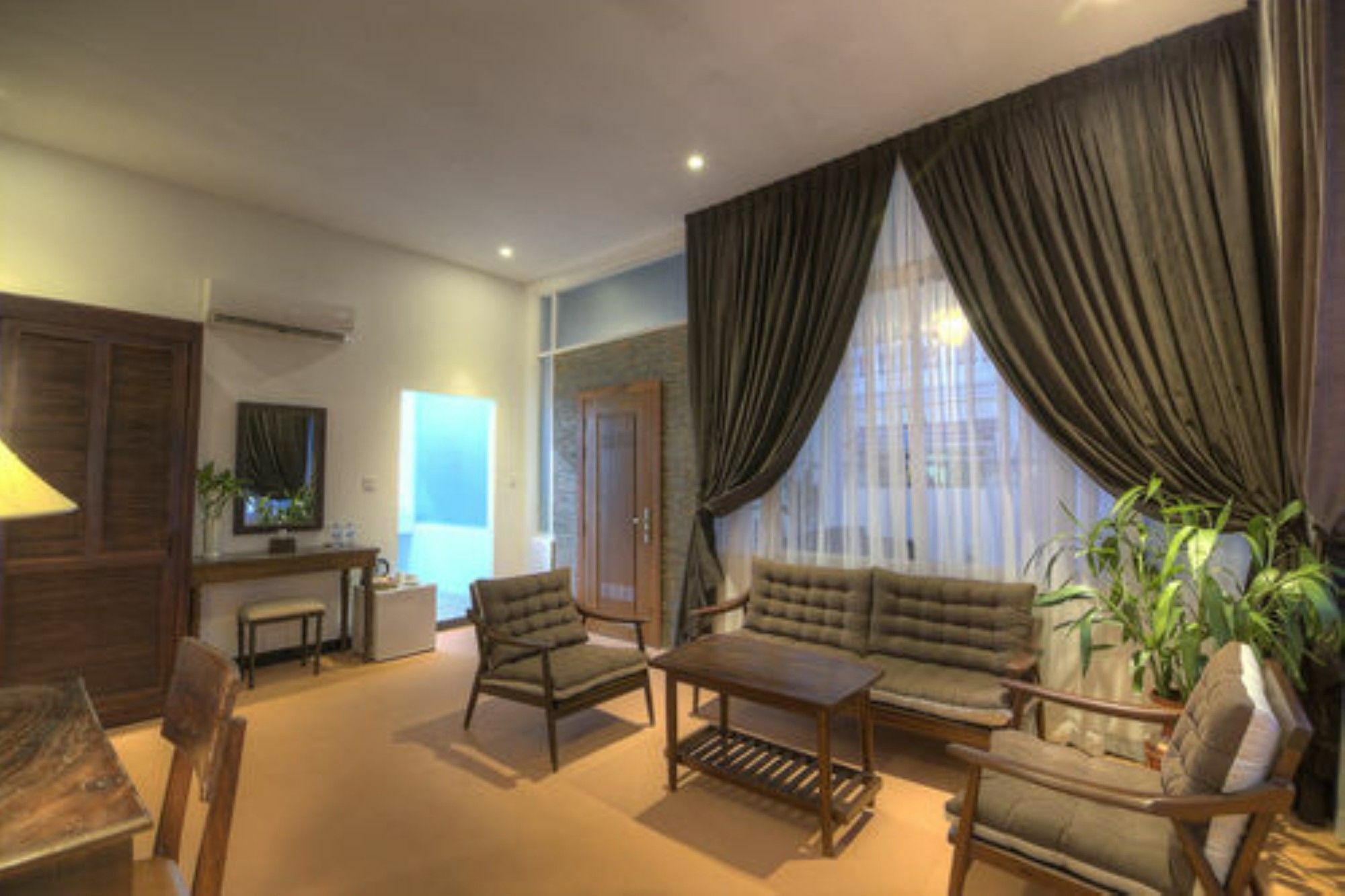 Prasats Boutique Hotel Phnom Pen Exterior foto